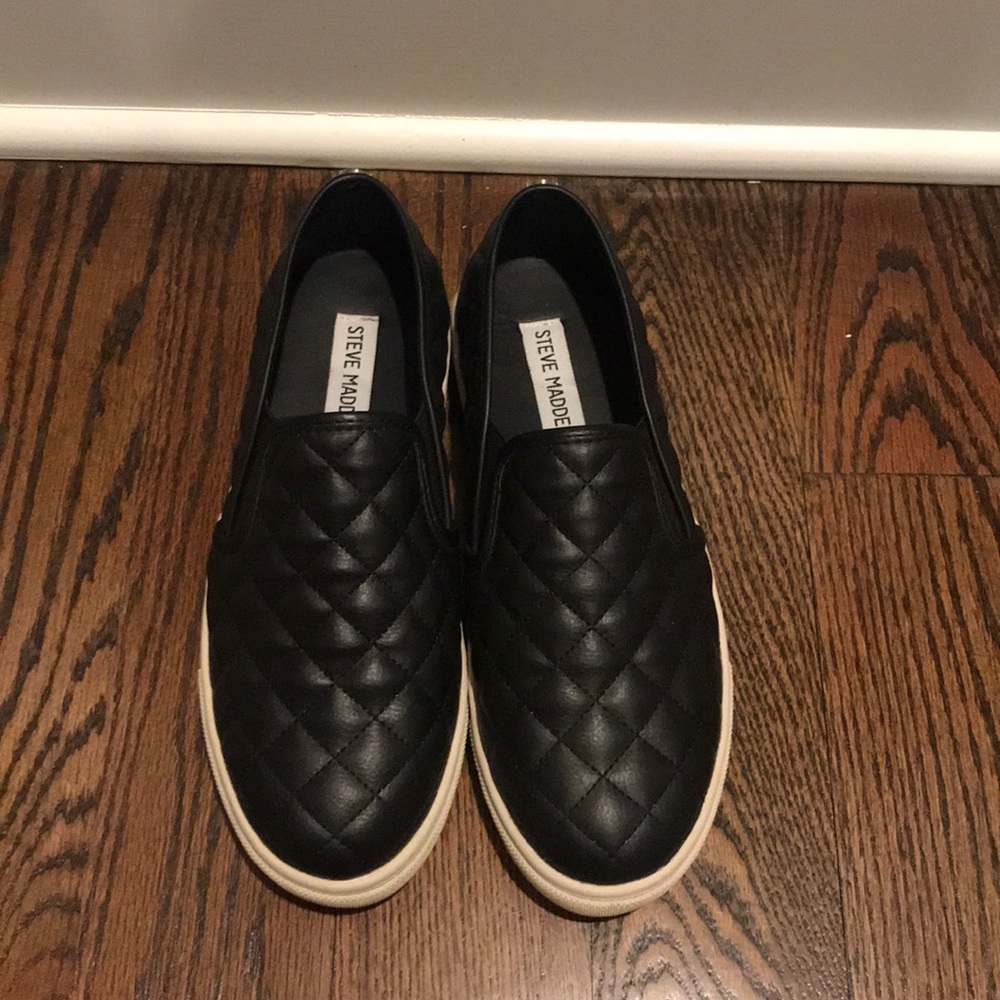 Black Sneakers